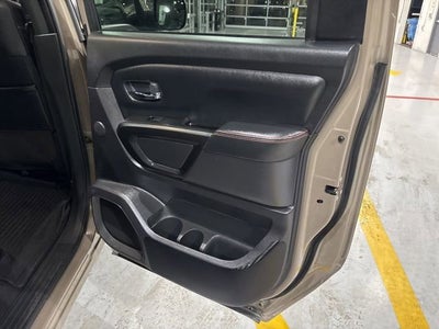 2023 Nissan TITAN Crew Cab PRO-4X 4x4