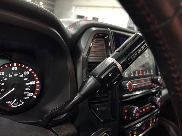 2023 Nissan TITAN Crew Cab PRO-4X 4x4