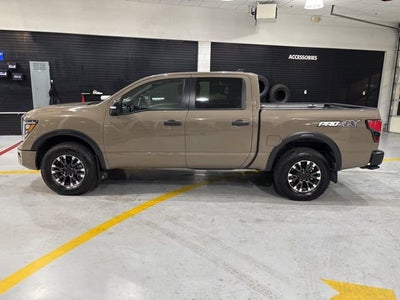 2023 Nissan TITAN Crew Cab PRO-4X 4x4