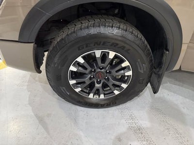 2023 Nissan TITAN Crew Cab PRO-4X 4x4