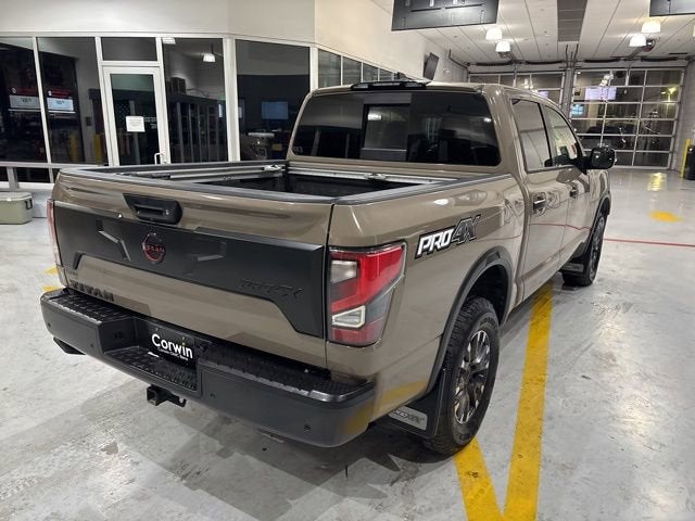 2023 Nissan TITAN Crew Cab PRO-4X 4x4