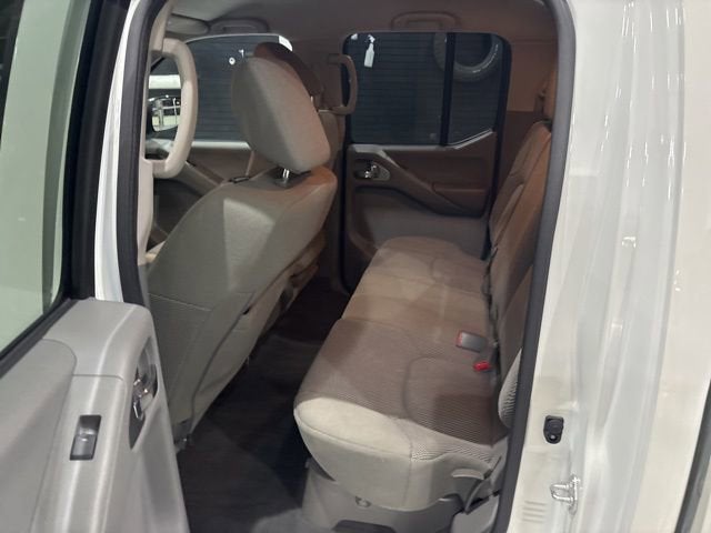 2021 Nissan Frontier Crew Cab SV 4x4