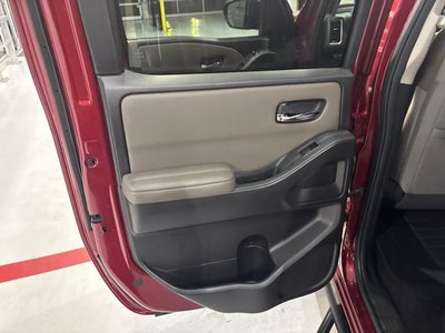 2022 Nissan Frontier Crew Cab SV 4x4