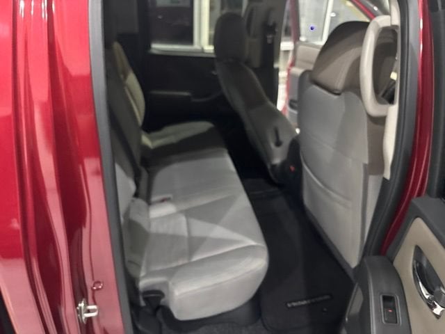 2022 Nissan Frontier Crew Cab SV 4x4
