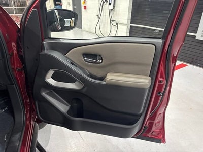 2022 Nissan Frontier Crew Cab SV 4x4