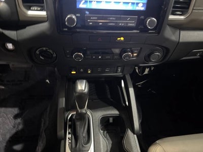 2022 Nissan Frontier Crew Cab SV 4x4