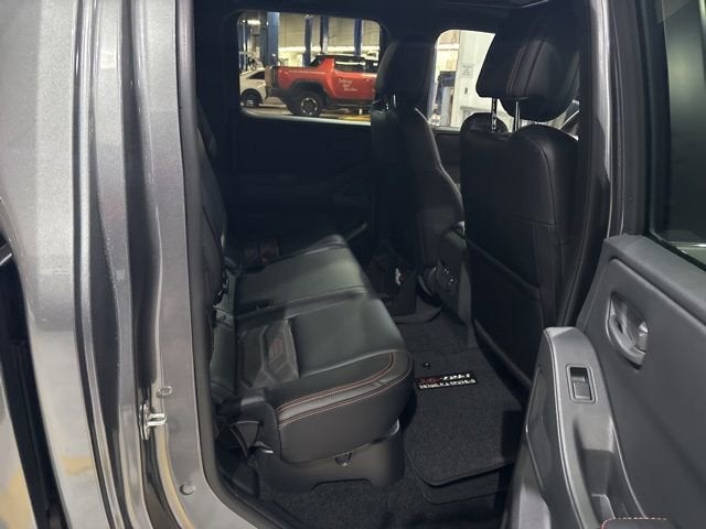 2026 Nissan Frontier Crew Cab PRO-4X 4x4