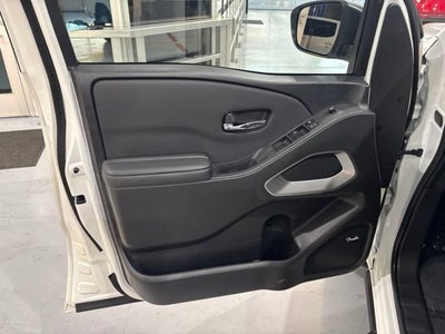 2024 Nissan Frontier Crew Cab Long Bed SV 4x4