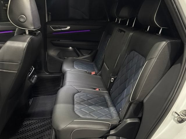 2026 Volkswagen Atlas Cross Sport SEL Premium R-Line