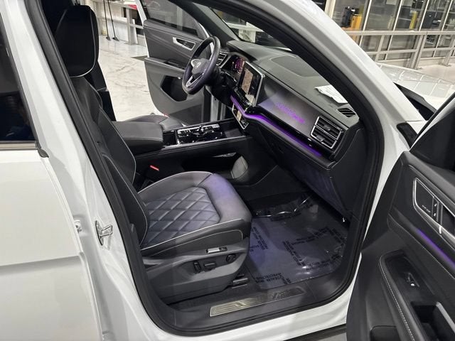 2026 Volkswagen Atlas Cross Sport SEL Premium R-Line