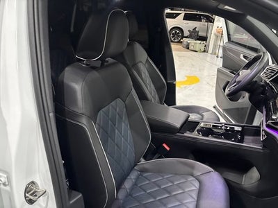 2026 Volkswagen Atlas Cross Sport SEL Premium R-Line