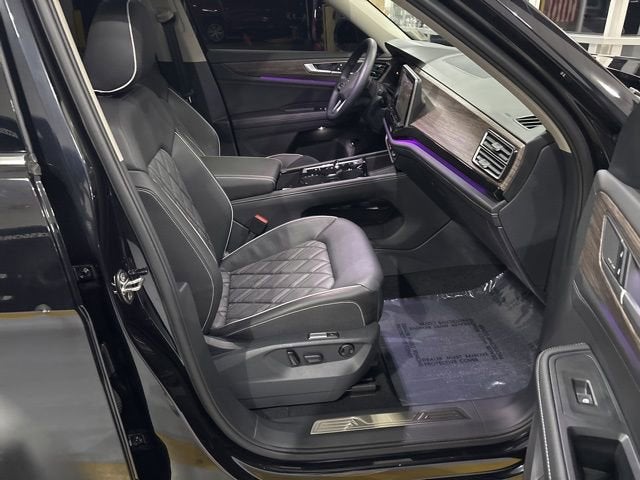 2025 Volkswagen Atlas 2.0T SEL Premium R-Line