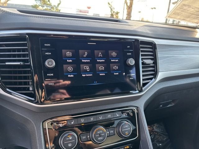 2023 Volkswagen Atlas Cross Sport 3.6L V6 SE w/Technology