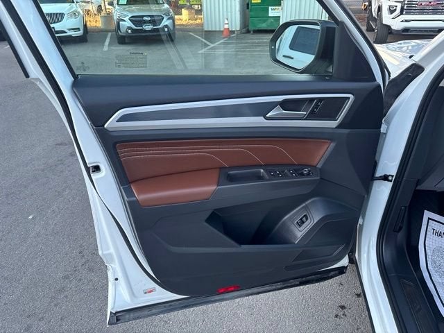 2023 Volkswagen Atlas 3.6L V6 SEL R-Line Black