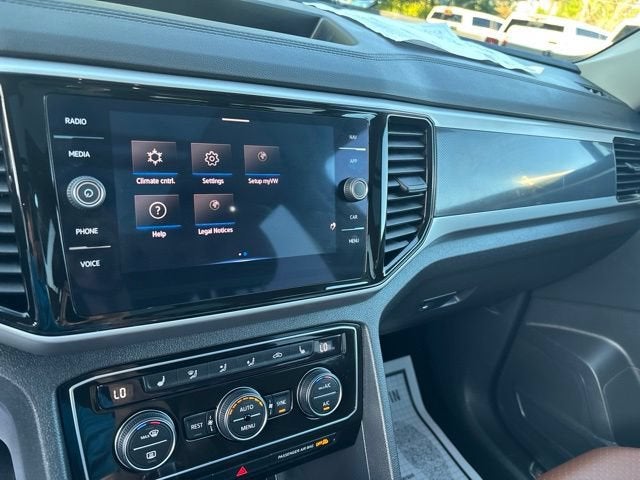 2023 Volkswagen Atlas 3.6L V6 SEL R-Line Black
