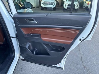 2023 Volkswagen Atlas 3.6L V6 SEL R-Line Black