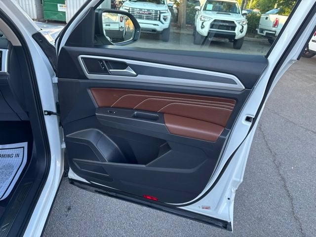 2023 Volkswagen Atlas 3.6L V6 SEL R-Line Black