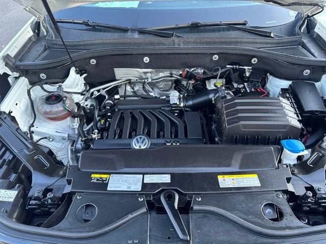 2023 Volkswagen Atlas 3.6L V6 SEL R-Line Black