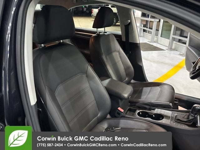2017 Volkswagen Passat 1.8T SE