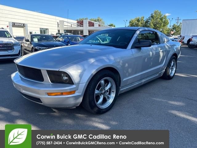 2006 Ford Mustang Standard