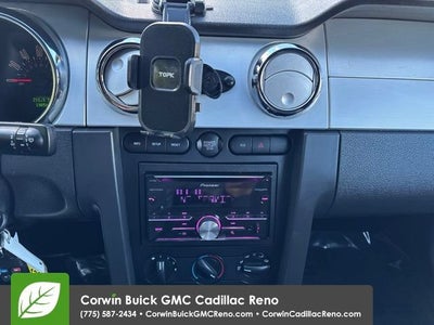 2006 Ford Mustang Standard