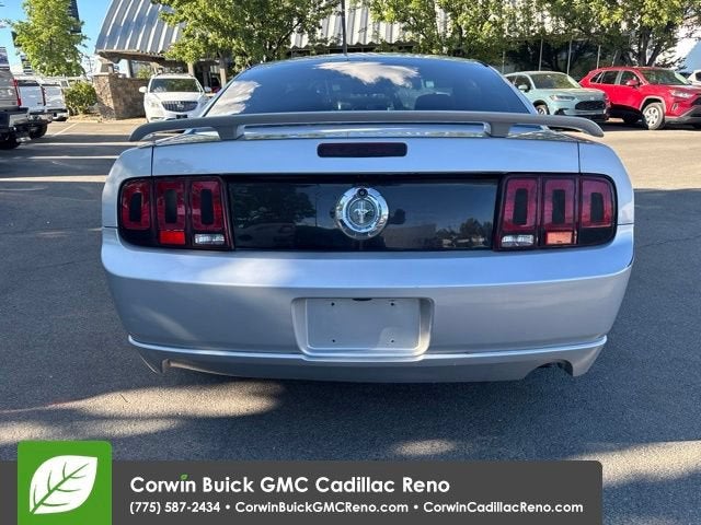 2006 Ford Mustang Standard