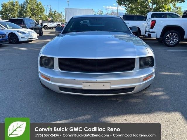 2006 Ford Mustang Standard