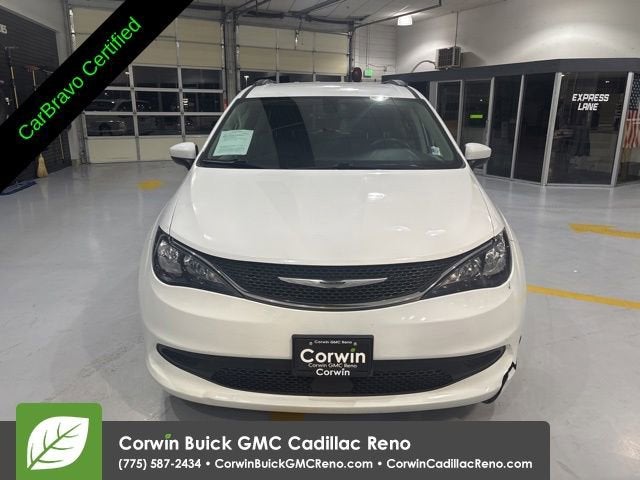 2021 Chrysler Voyager LXI