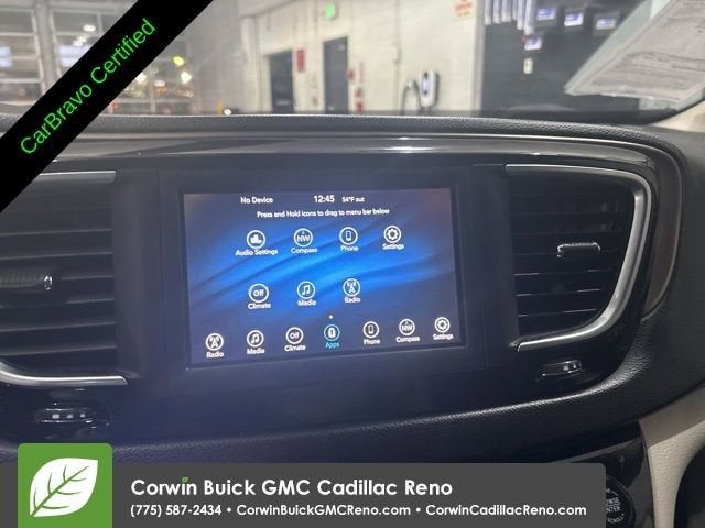 2021 Chrysler Voyager LXI