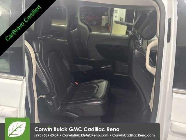 2021 Chrysler Voyager LXI