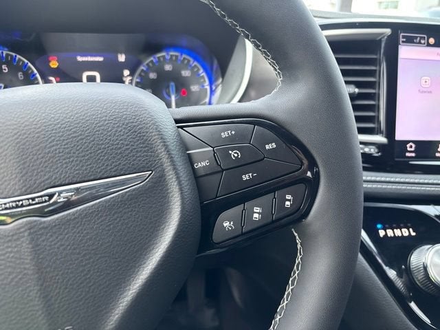 2026 Chrysler Pacifica Select AWD