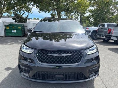 2026 Chrysler Pacifica Select AWD