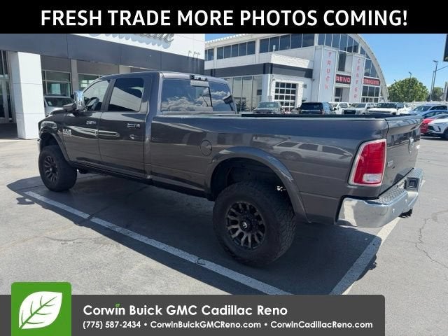 2017 RAM 3500 Laramie Crew Cab 4x4 8' Box