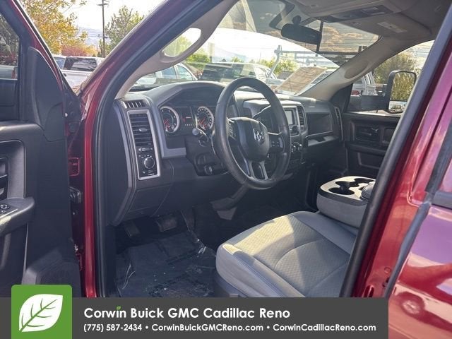 2017 RAM 2500 Tradesman Crew Cab 4x4 6'4" Box