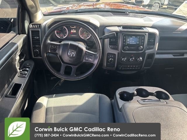2017 RAM 2500 Tradesman Crew Cab 4x4 6'4" Box
