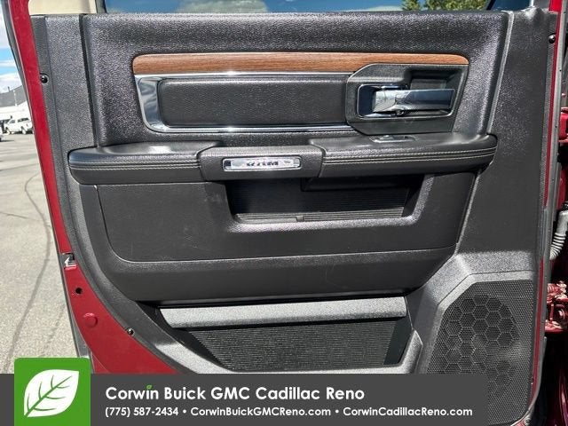 2017 RAM 2500 Laramie Crew Cab 4x4 6'4" Box