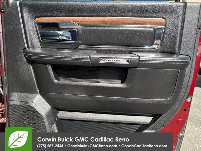 2017 RAM 2500 Laramie Crew Cab 4x4 6'4" Box