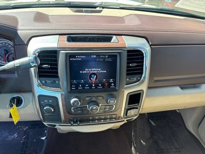 2018 RAM 2500 Laramie Crew Cab 4x4 6'4" Box