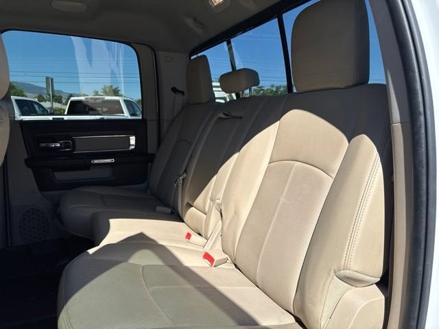 2018 RAM 2500 Laramie Crew Cab 4x4 6'4" Box