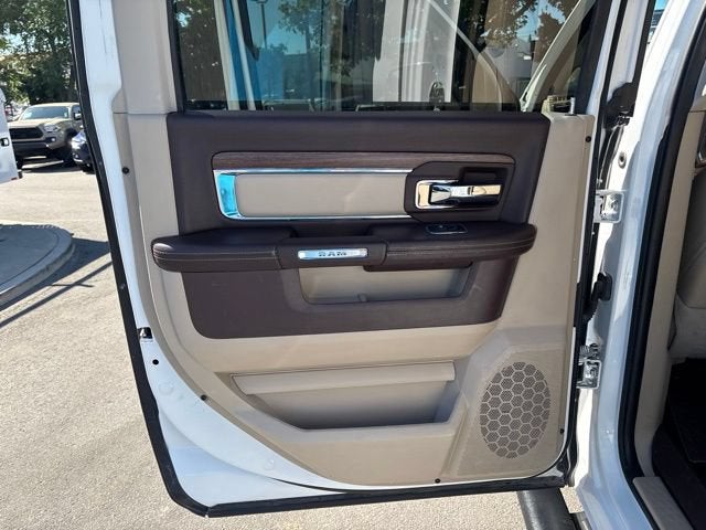2018 RAM 2500 Laramie Crew Cab 4x4 6'4" Box
