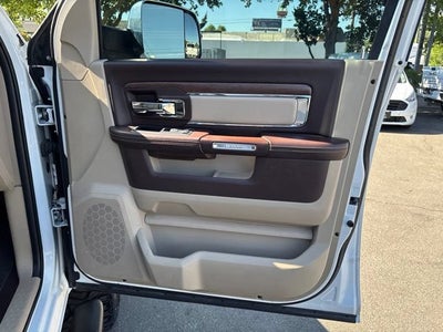 2018 RAM 2500 Laramie Crew Cab 4x4 6'4" Box