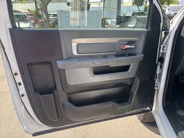 2017 RAM 3500 Chassis Cab Tradesman