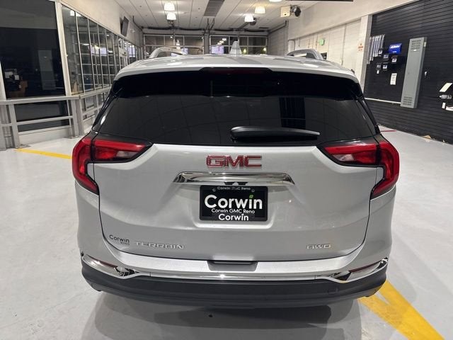 2021 GMC Terrain SLT