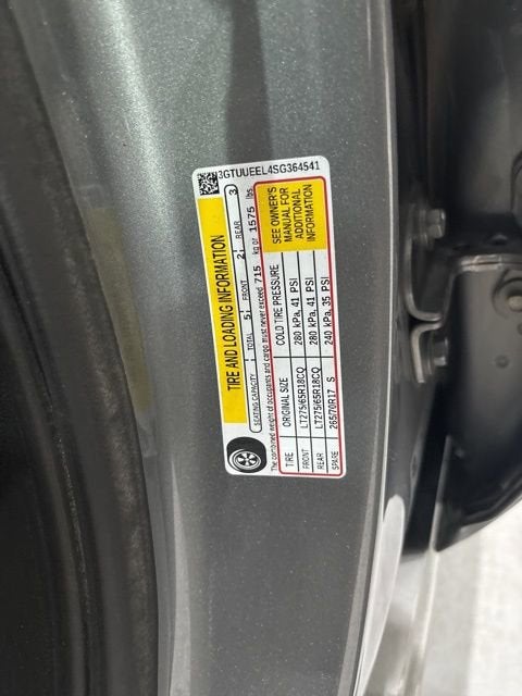 2025 GMC Sierra 1500 AT4