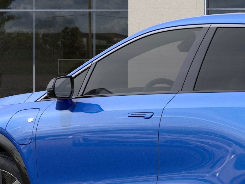 2025 Cadillac OPTIQ Luxury 2