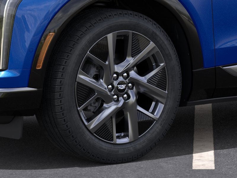 2025 Cadillac OPTIQ Luxury 2