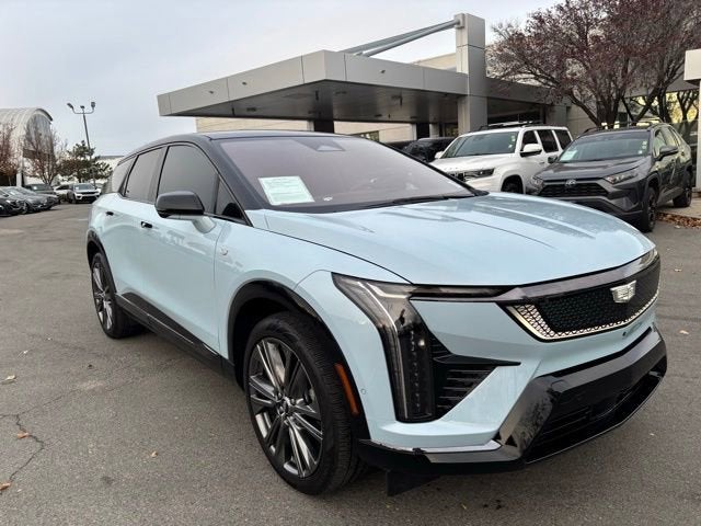 2025 Cadillac OPTIQ Sport 2