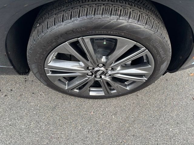 2025 Cadillac OPTIQ Sport 2