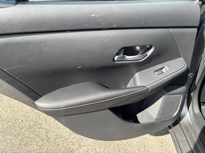 2023 Nissan Sentra S Xtronic CVT