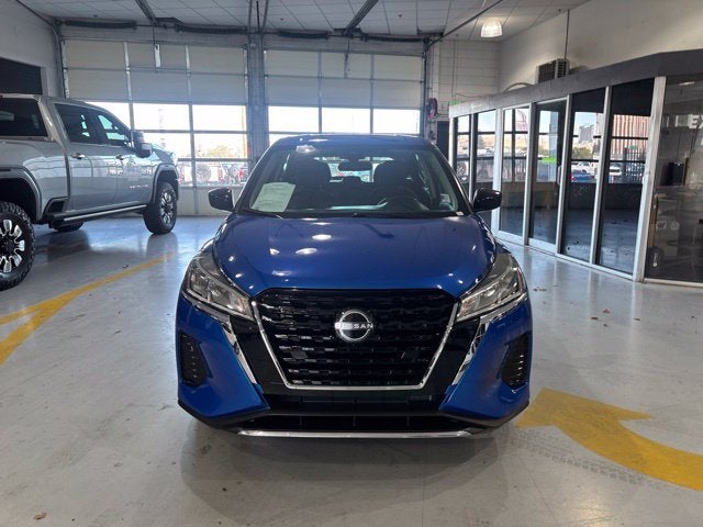2022 Nissan Kicks S Xtronic CVT
